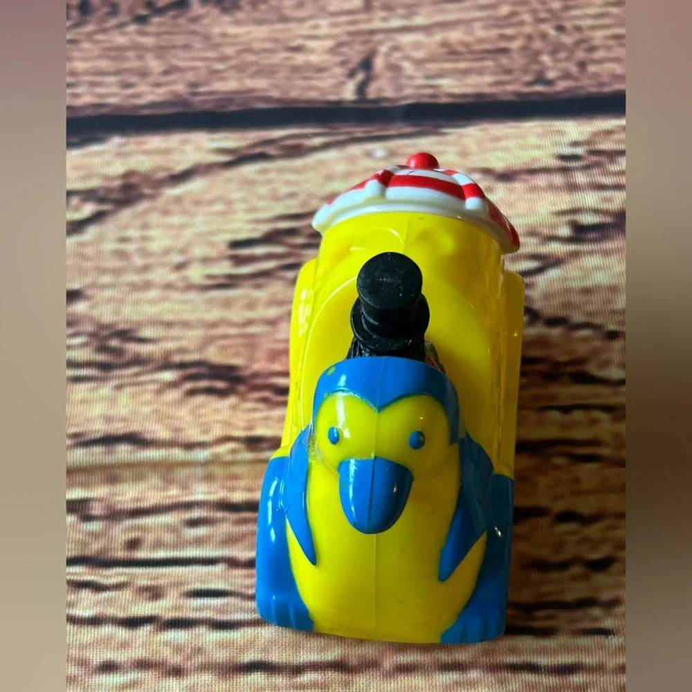 McDonald’s Happy Meal Toy The Penguin Umbrella Roto Roadster Vintage 1991 Batman
